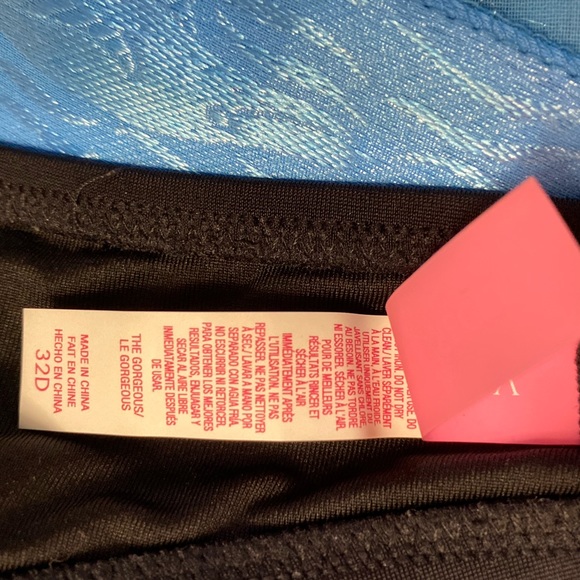 Victoria Secret 32D  “The Gorgeous” bikini top - Picture 2 of 4